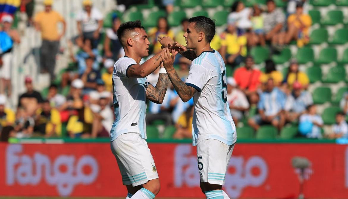 Lautaro Martínez y Leandro Paredes, amistoso internacional