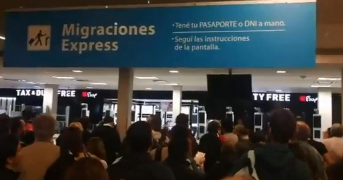 Ezeiza, caos en Aeropuerto