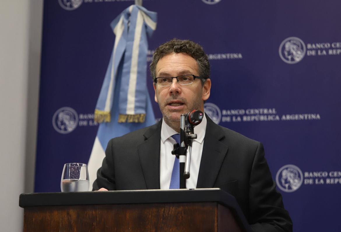 Presidente de Banco Central, Guido Sandleris, conferencia de prensa, NA