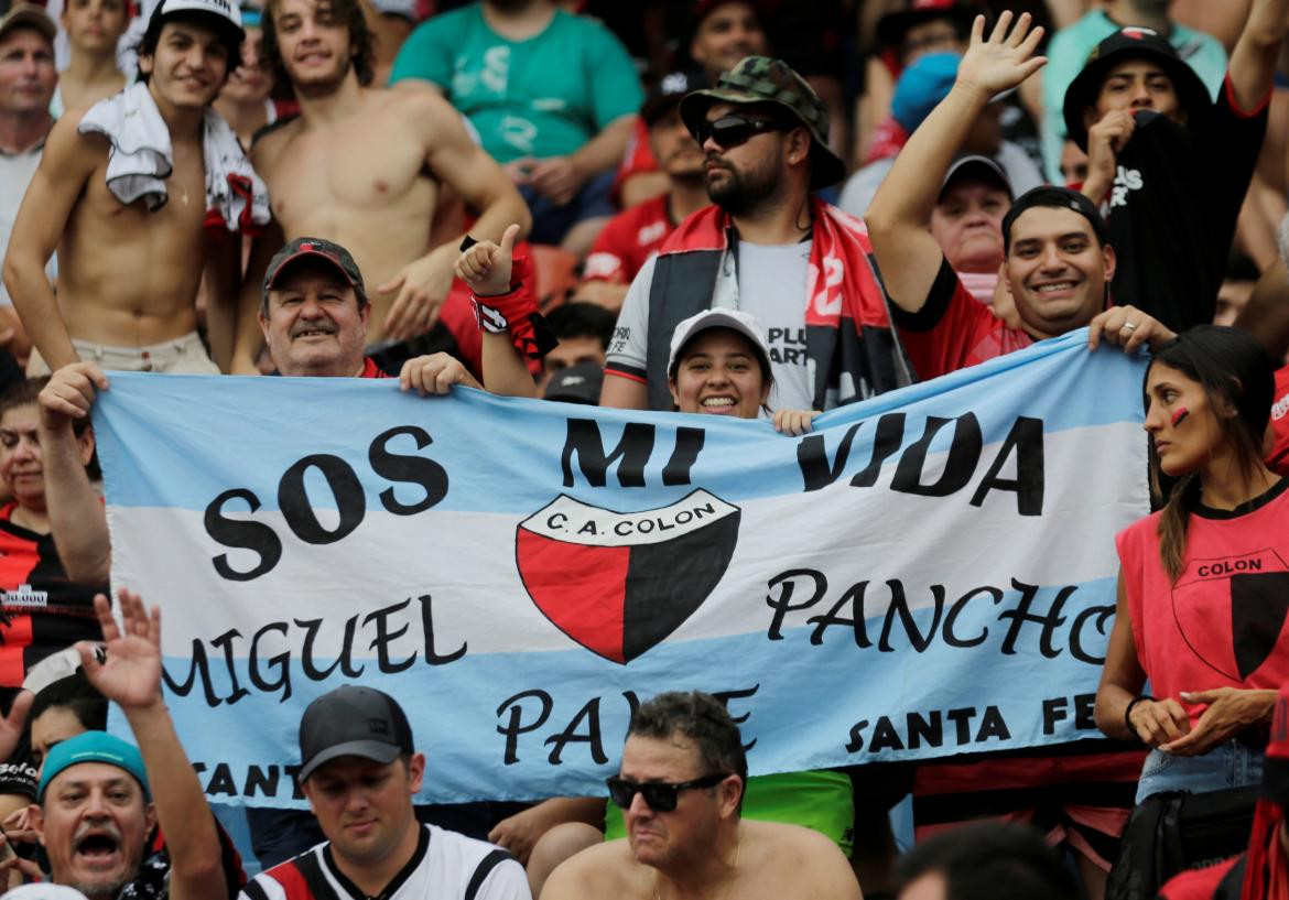 Hinchas de Colón en la final de la Sudamericana, REUTERS