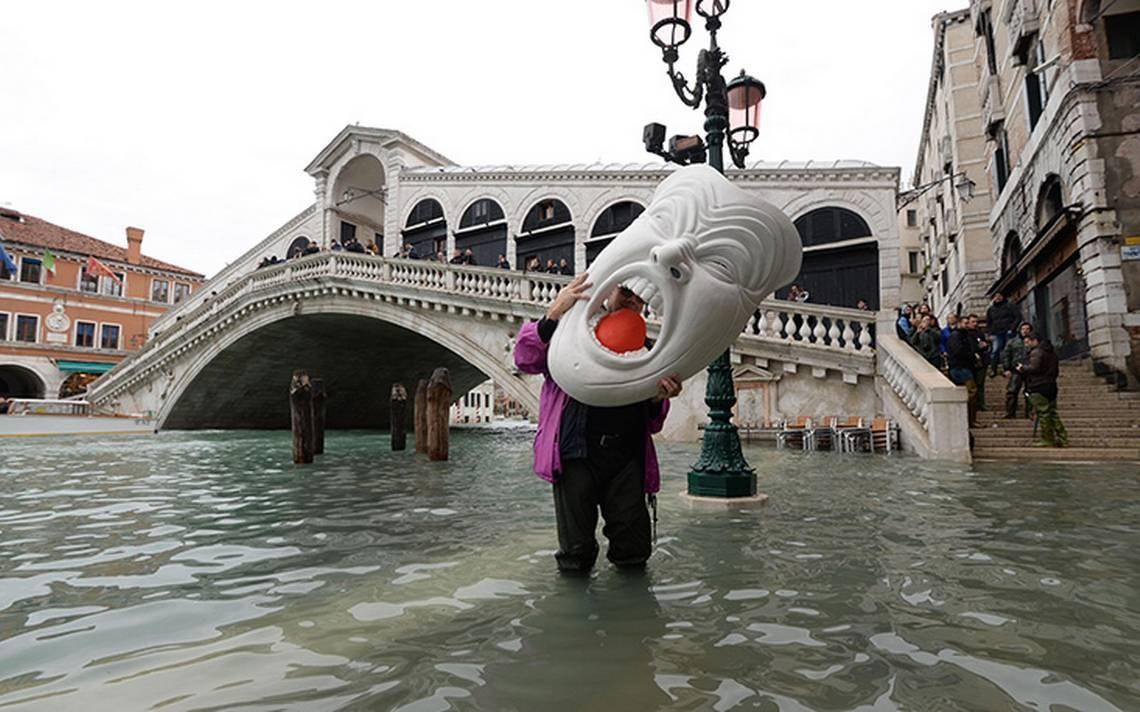 Desciende el agua en Venecia tras otro día de inundaciones