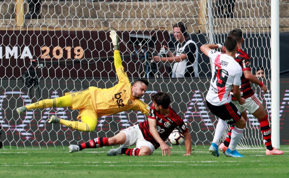 Gol de Rafael Santos Borré para River ante Flamengo en la final de Copa Libertadores, REUTERS