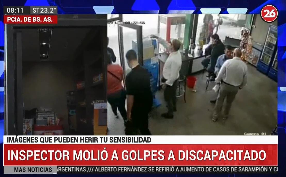 Salvaje golpiza de un inspector de colectivos a un joven discapacitado, CANAL 26