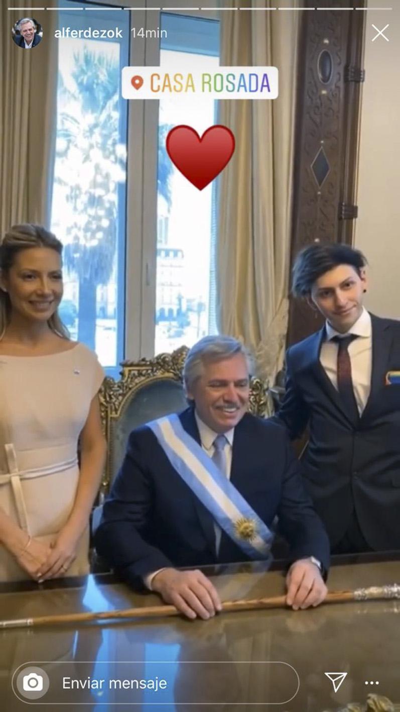 Primera foto de Alberto Fernández como presidente en la Casa Rosada