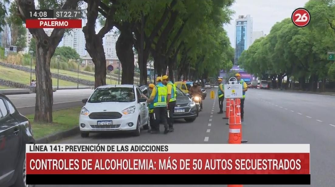 Controles de alcoholemia post Nochebuena, móvil Canal 26