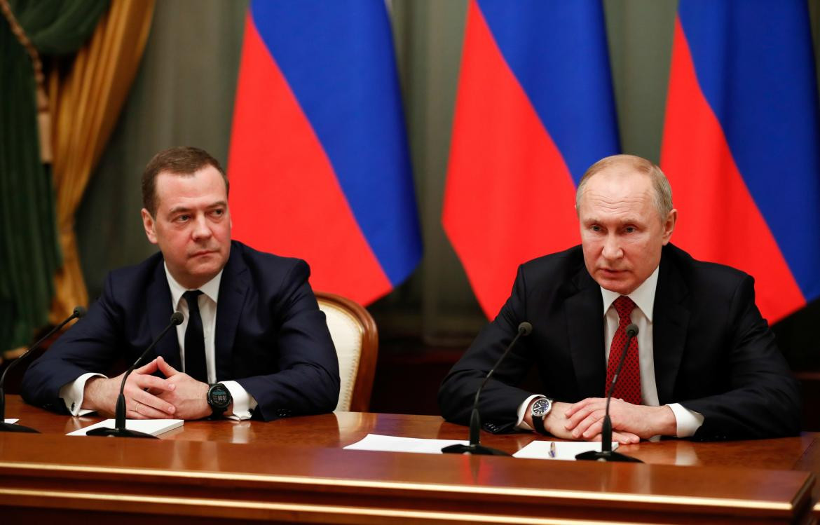 Vladimir Putin y Dmitry Medvedev, Rusia, REUTERS