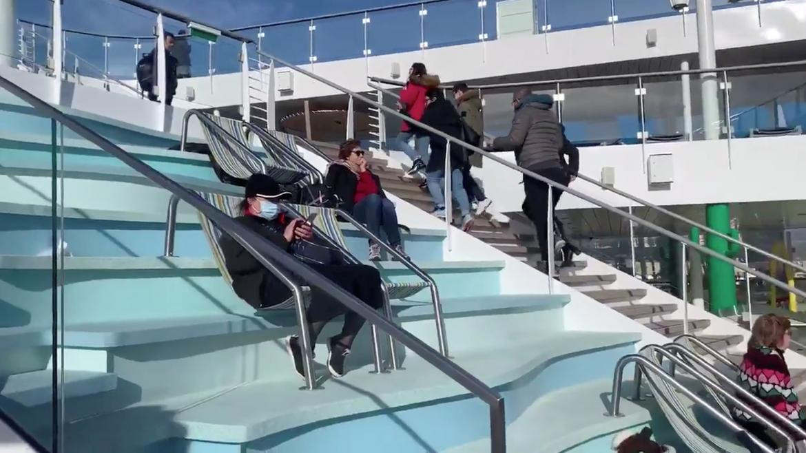 Coronavirus, Crucero, pasajeros a bordo, Reuters