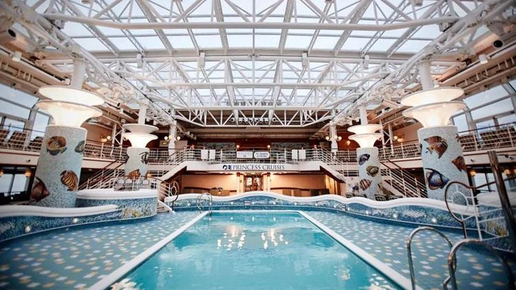 Diamond Princess, crucero por dentro