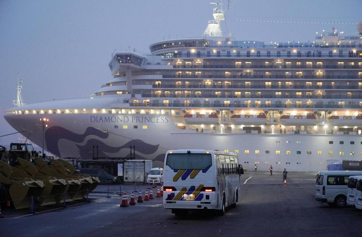 El crucero Diamond Princess atracado en Yokohama