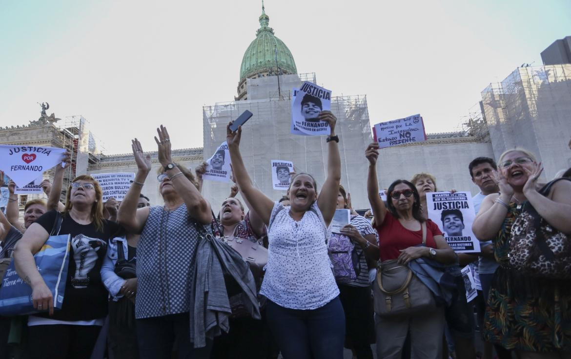 Masiva marcha en el Congreso a un mes de la muerte de Fernando Báez Sosa, Villa Gesell, NA