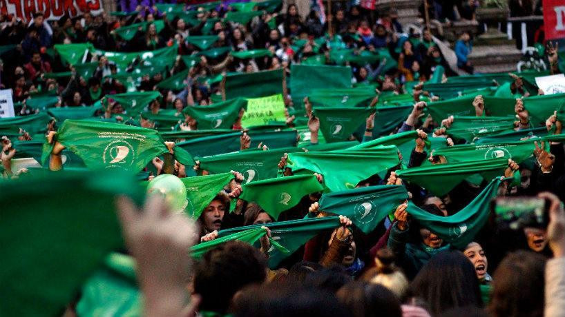 Pañuelazo por aborto frente al Congreso