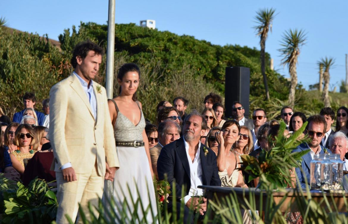 Imágenes de boda de la hija de Nicolás Caputo en Punta del Este