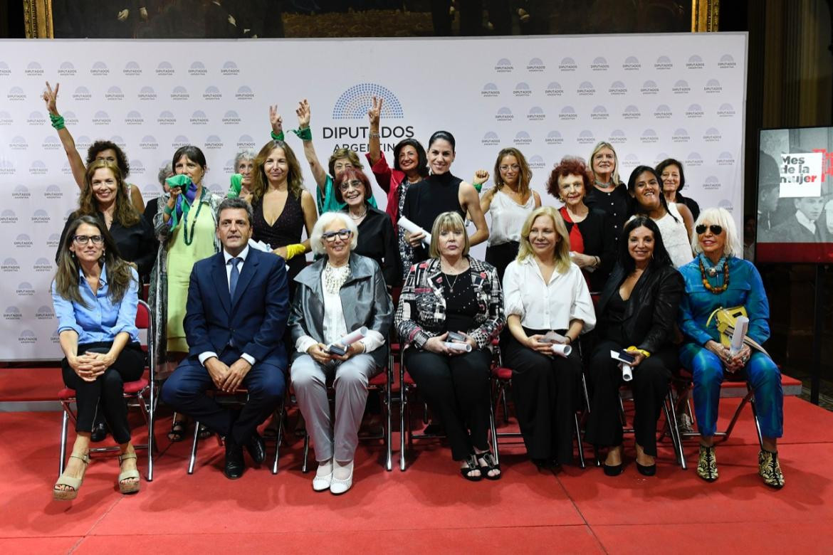 Cámara de Diputados, distinción a 22 mujeres trabajadoras argentinas, Día de la Mujer, Prensa Sergio Massa