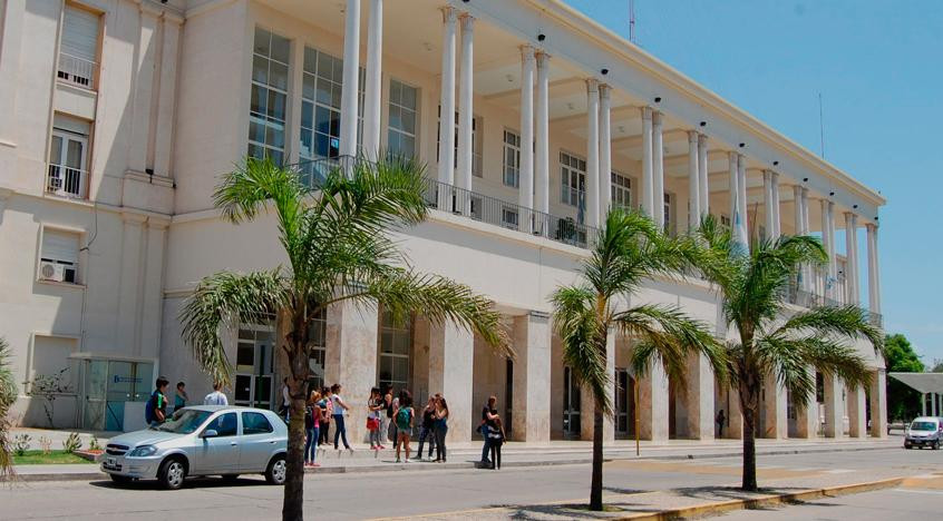 Universidad Nacional de Córdoba