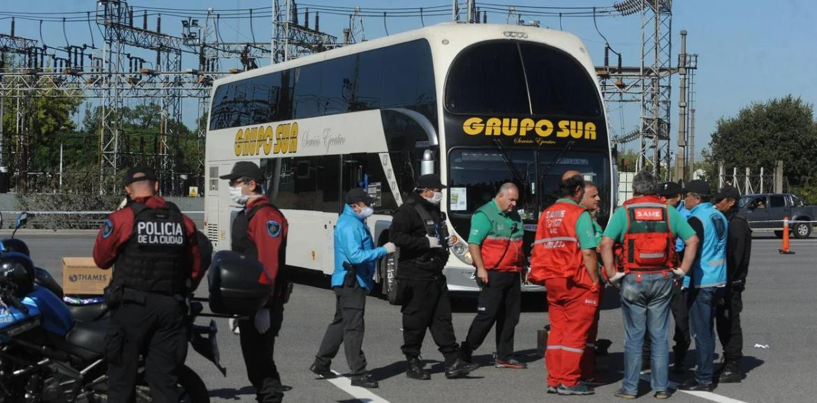 Micro, detención en Perito Moreno