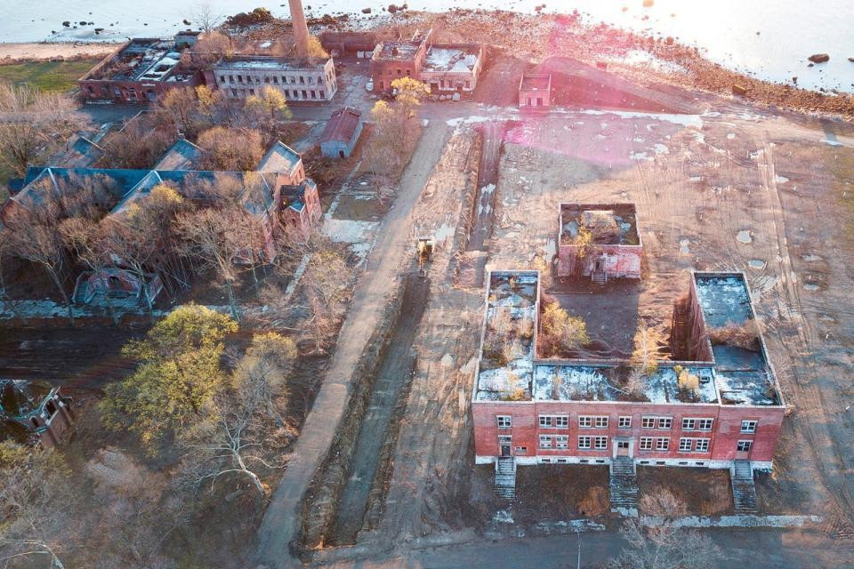 Fosa común en la isla de Hart de Nueva York, coronavirus