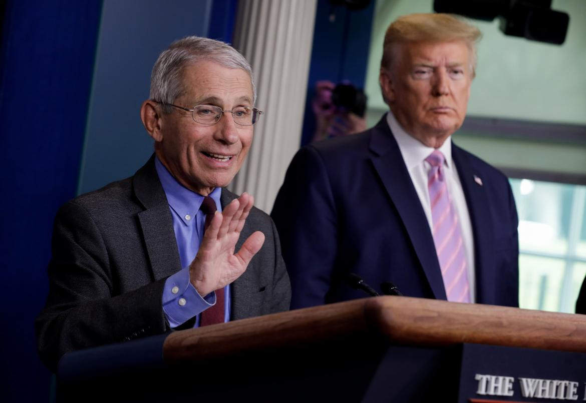 Anthony Fauci y Donald Trump, REUTERS