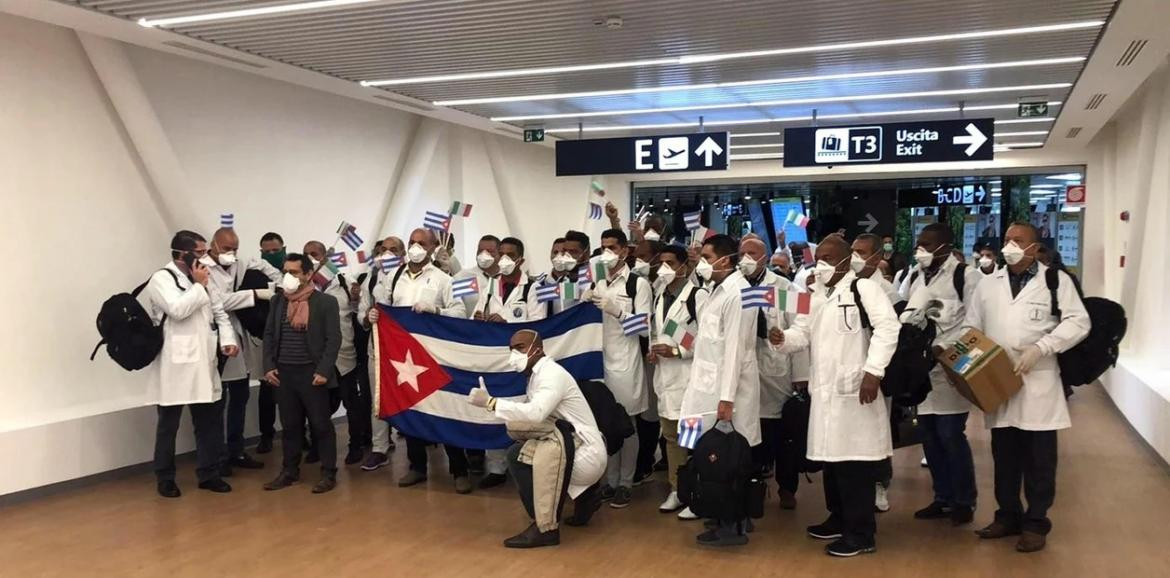 llegada de médicos cubanos a la Argentina