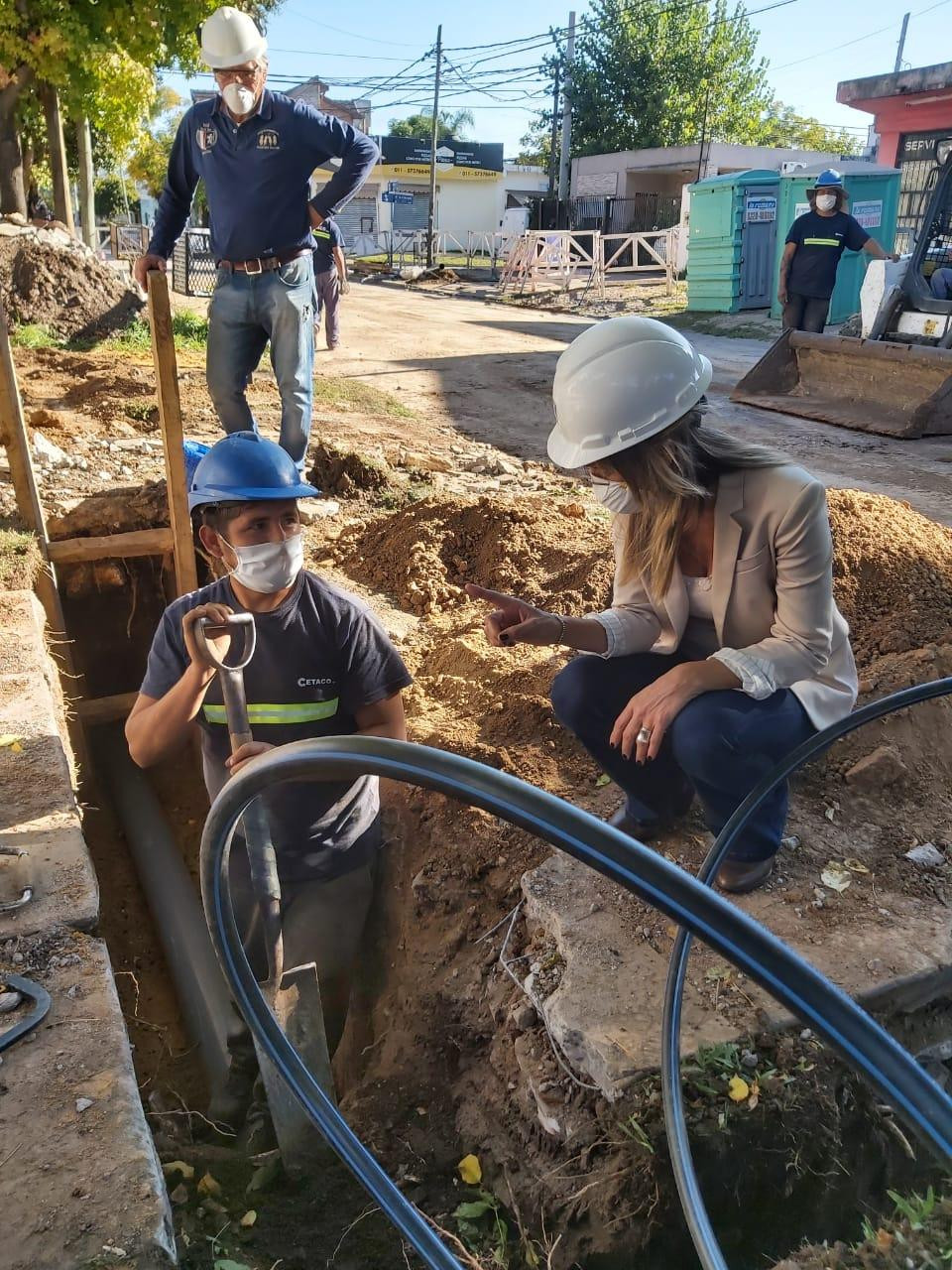 Malena Galmarini recorrió obras en San Miguel junto a intendente Méndez