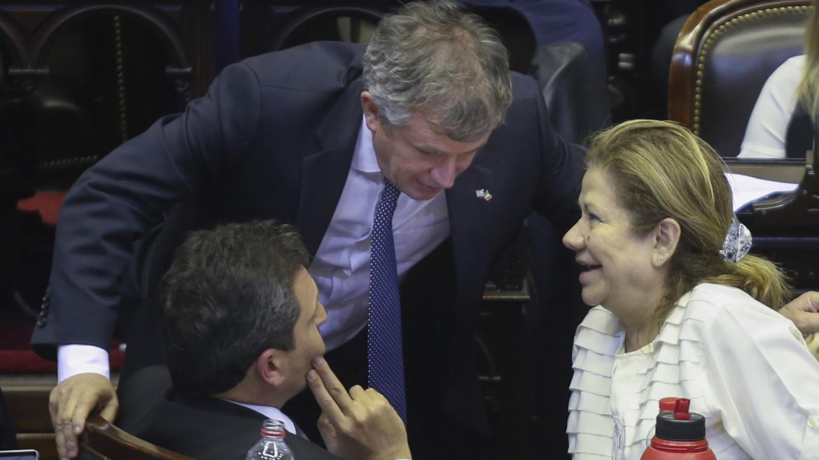 Sergio Massa, Emilio Monzó y Graciela Camaño en Diputados