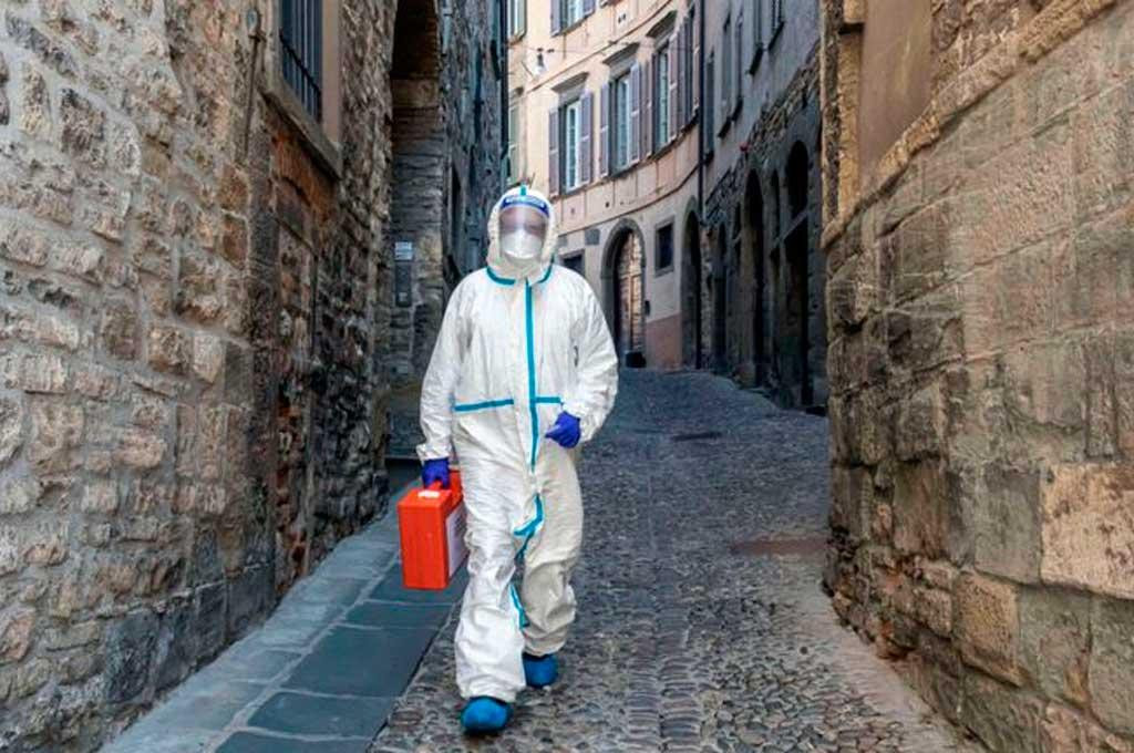 Coronavirus, Italia, pandemia, Reuters