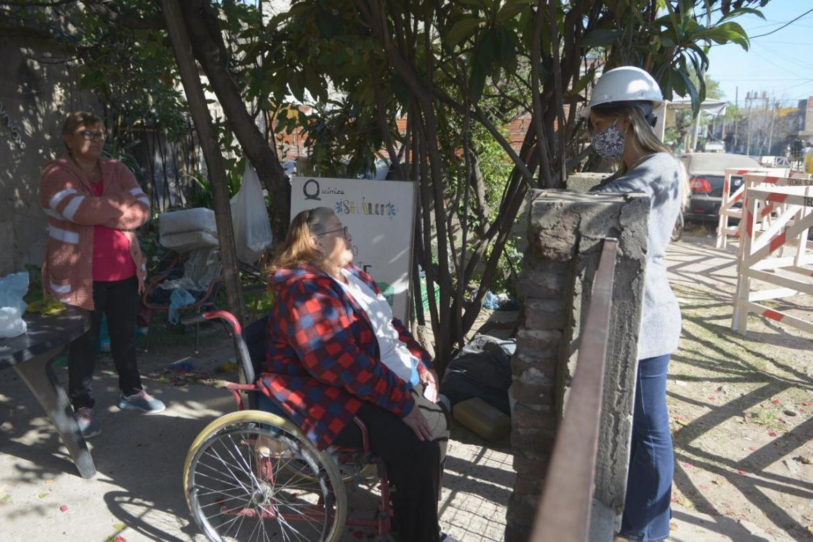 Malena Galmarini y Martín Insaurralde en obras de AYSA en Lomas de Zamora