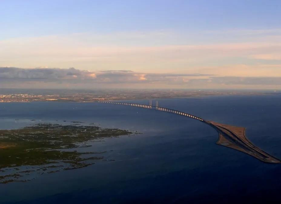 Puente del estrecho de Öresund, Dinamarca, NA