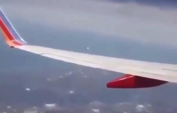 Así se vio el despegue del Crew Dragon desde un avión