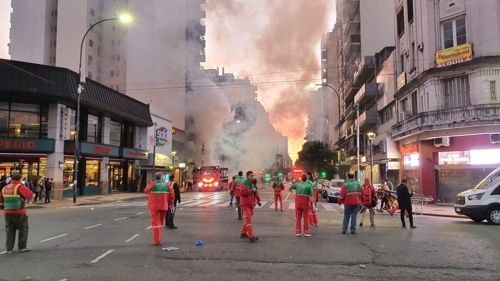 Explosión e incendio en un comercio de Villa Crespo, Twitter