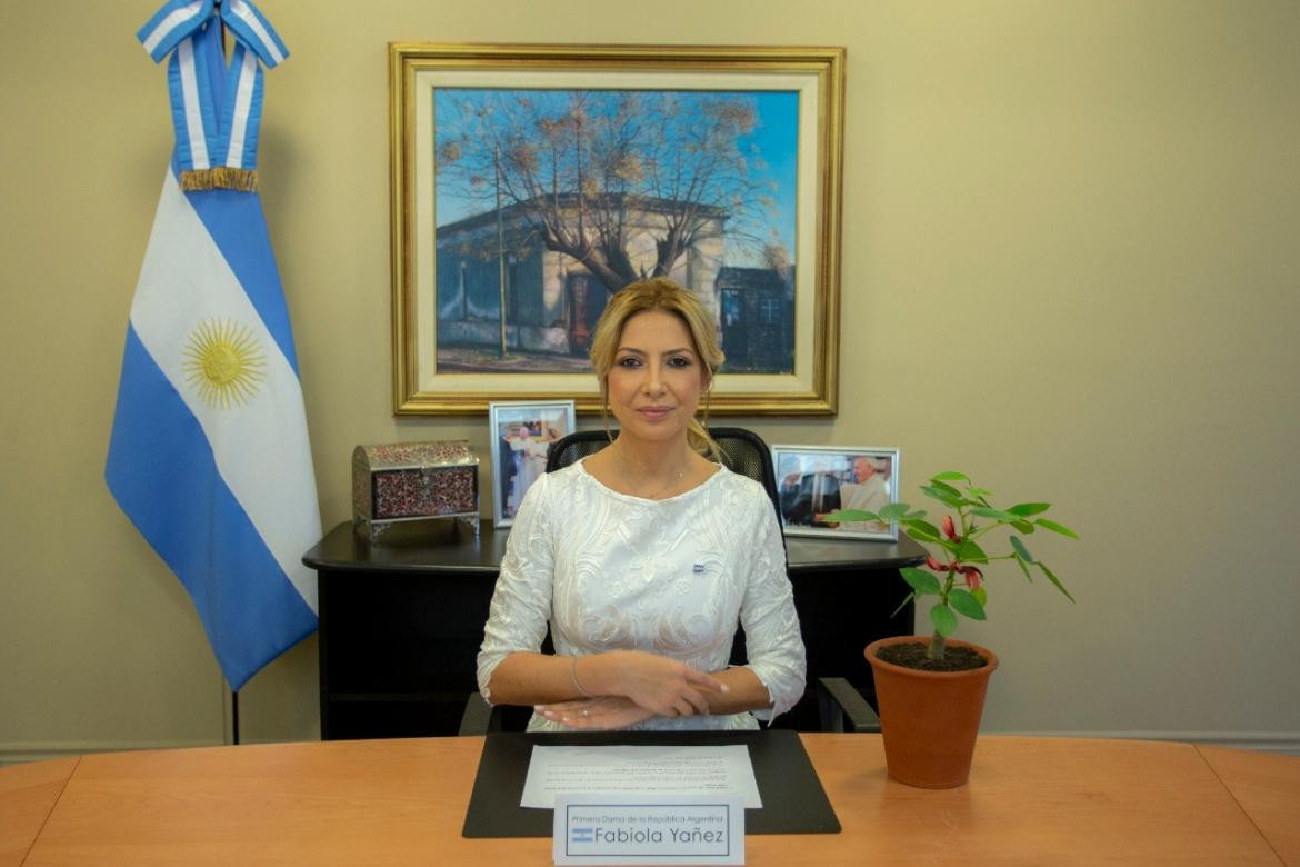 Encuentro virtual entre Papa Francisco y Fabiola Yañez