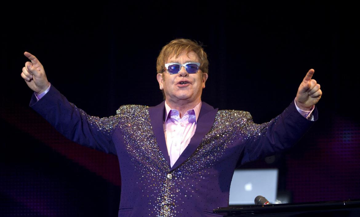 Elton John, músico, Agencia NA