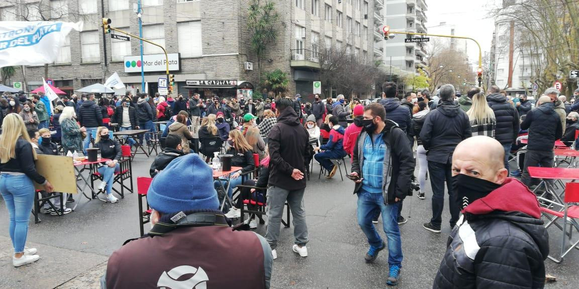 Protesta de gastronómicos en Mar del Plata, cuarentena