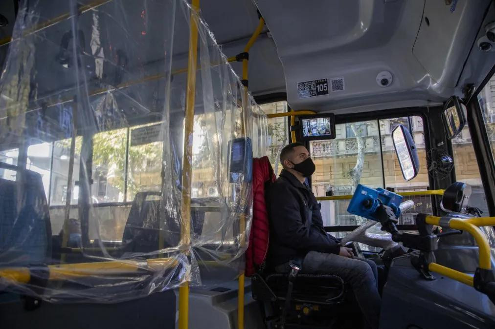 Transporte, colectivo, chofer, tránsito, coronavirus en Argentina, pandemia, NA