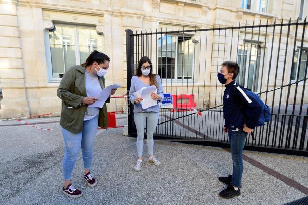 Vuelta a los colegios en Francia