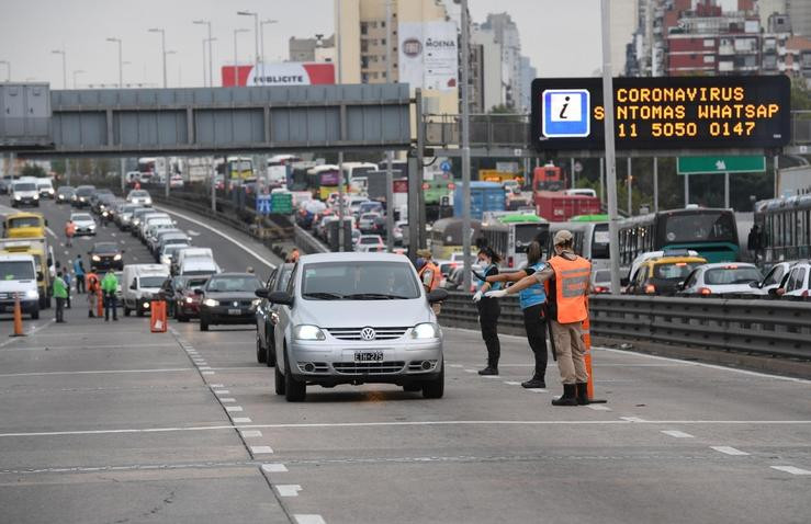 Controles, cuarentena estricta en el AMBA