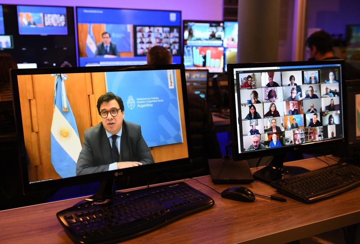 Debate en el Senado por teletrabajo, sesión virtual, Agencia NA