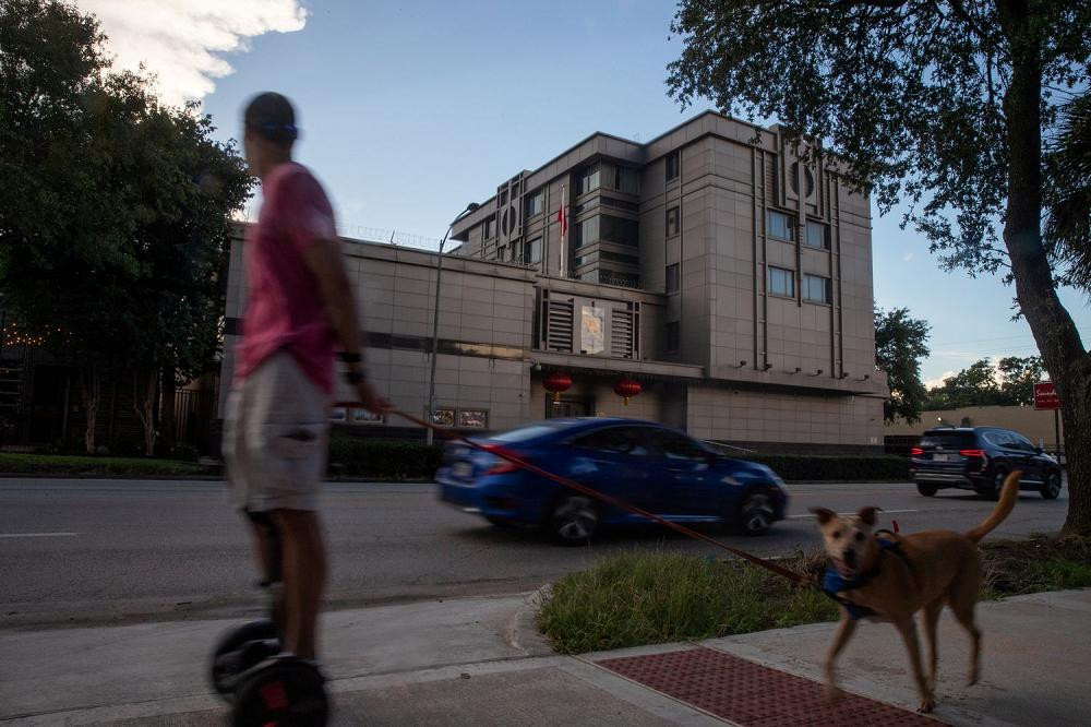 Consulado Chino en Estados Unidos, Reuters