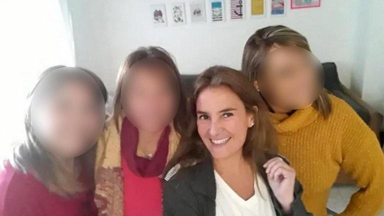 María Marta con sus amigas en Neuquén