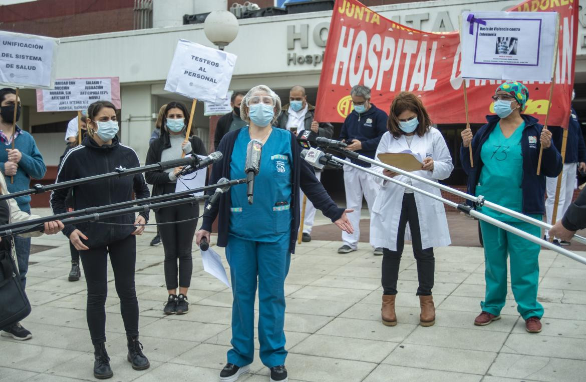 Médicos del Hospital Garrahan pidieron mejores protocolos y denuncian que hay más de 200 profesionales contagiados de COVID-19, NA