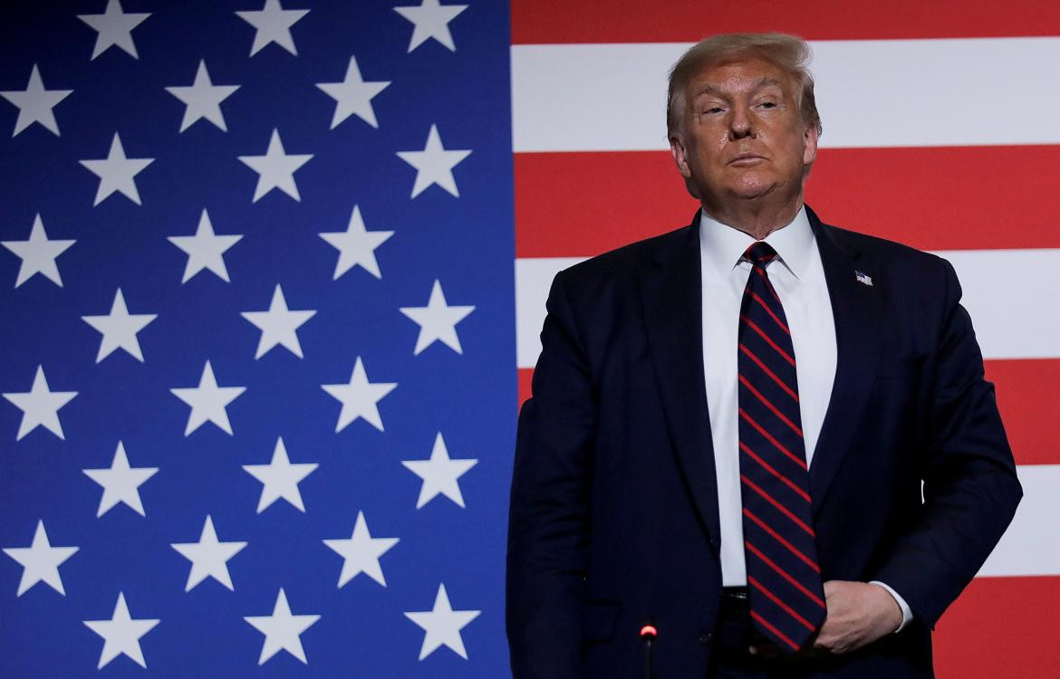 Donald Trump, Estados Unidos, bandera, Elecciones, REUTERS