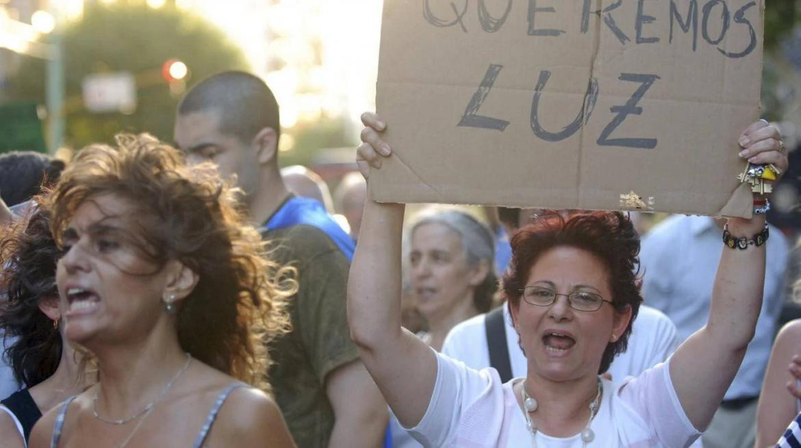 Protestas contra Edesur, cortes de luz, falta de suministro eléctrico