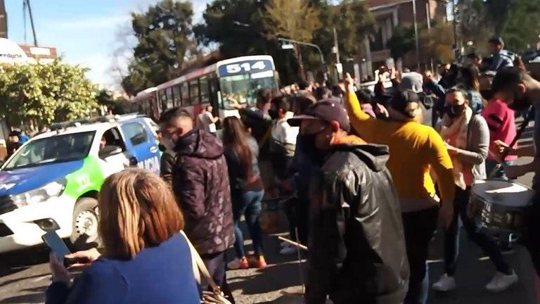 Protesta de la Policía Bonaerense junto a sus familias