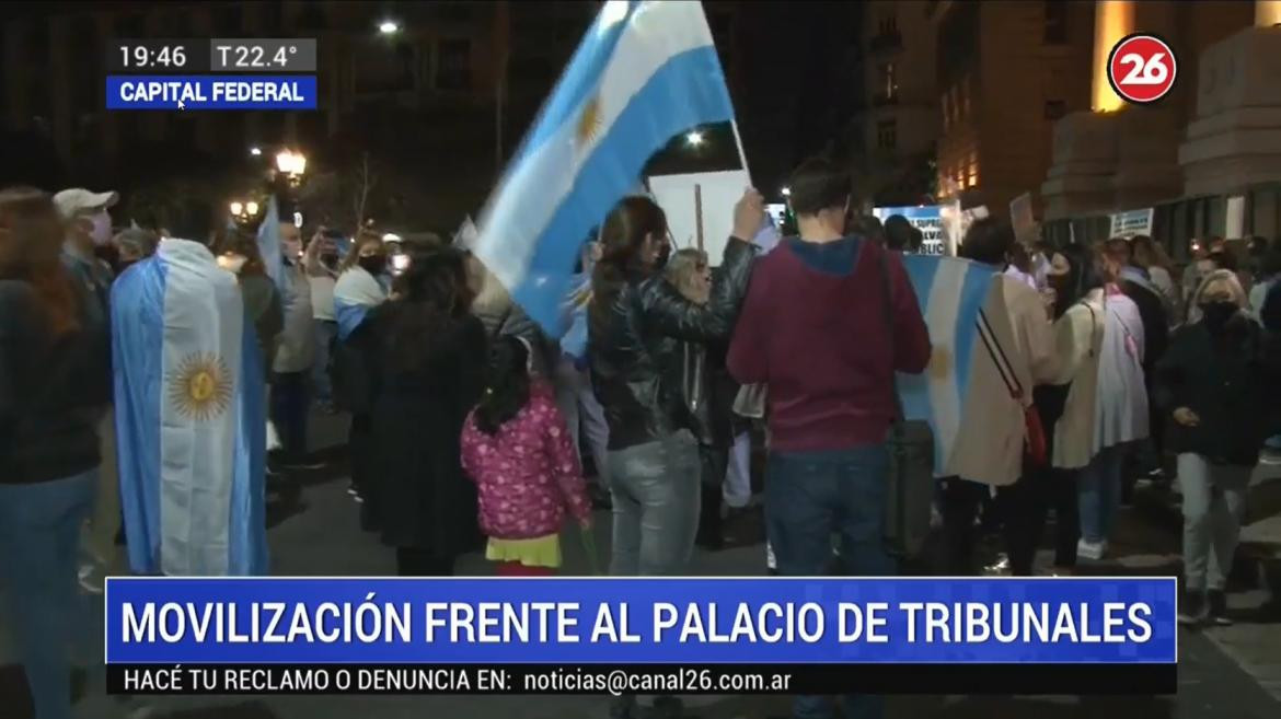 Marcha de velas en Tribunales en apoyo a jueces desplazados por el Gobierno, CANAL 26	