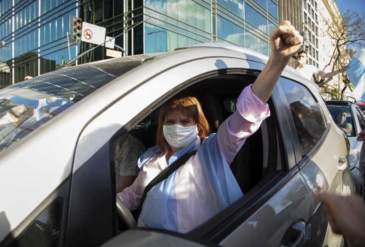 Titular del PRO, Patricia Bullrich en la marcha contra el gobierno del 12 de octubre de 2020, NA