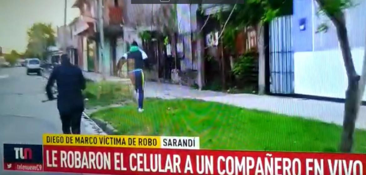 Robo a periodista en vivo