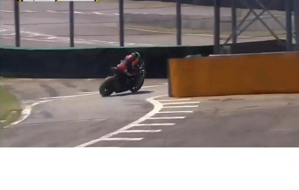 Accidente SuperBike Brasil