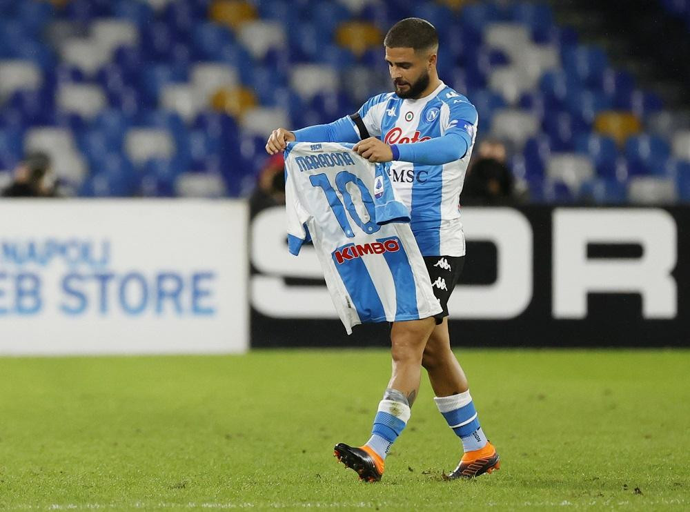 Nápoli vs. Roma, homenaje a Maradona, Serie A, fútbol de Italia, Reuters