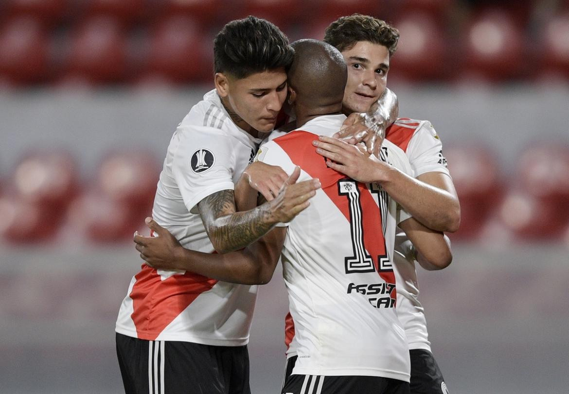 River Plate Atletico Paranaense, Copa Libertadores, Reuters.