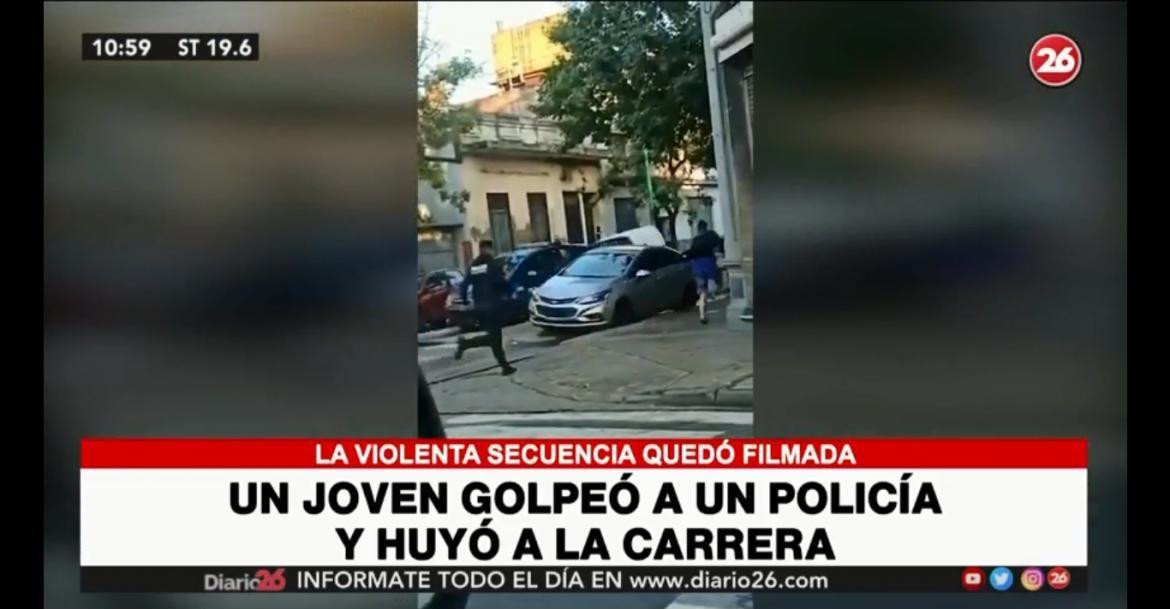 Un joven golpeó a un policía y huyó a la carrera, Video Canal 26