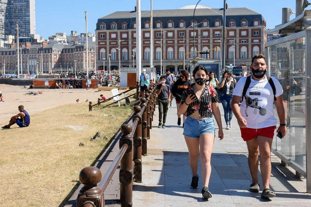 Mar del Plata, turistas, turismo, vacaciones. NA